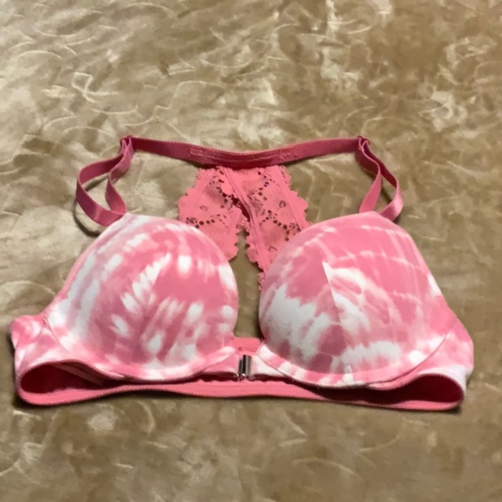 Cacique 32B Hand Washed Has a Small Spot A-4 '
